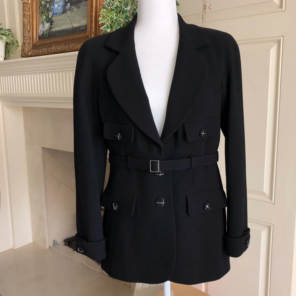 Chanel Classic Black 4 Pocket Boucle Belted Jacket Size 40